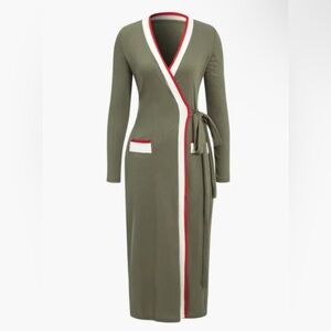 NWT Mica’s Women's Olive Wrap Duster with Red Trim
